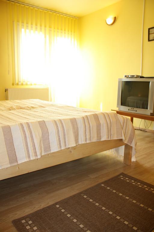 Casa Fortyogo Tîrgu Secuiesc Quarto foto